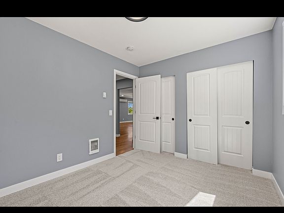2nd image of 3034 Marjorie Ln SE