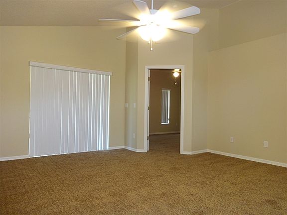3rd image of 674 Park Valley Cir