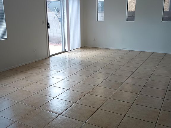 4th image of 22055 N 30th Dr