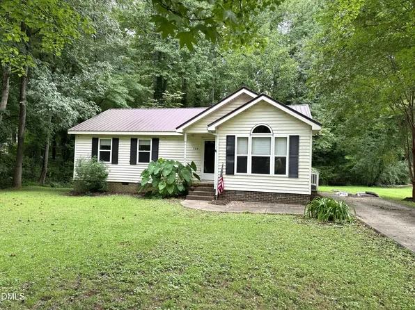 709 N Fir Ave, Siler City, NC 27344