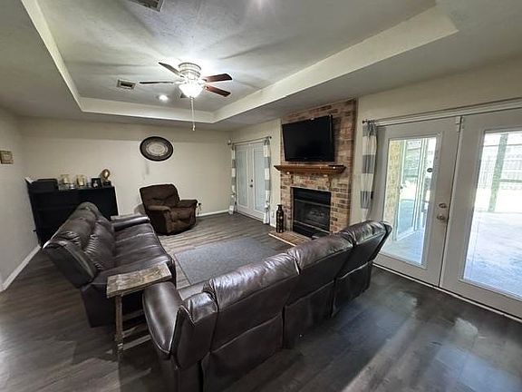2nd image of 1026 Meadowland Dr