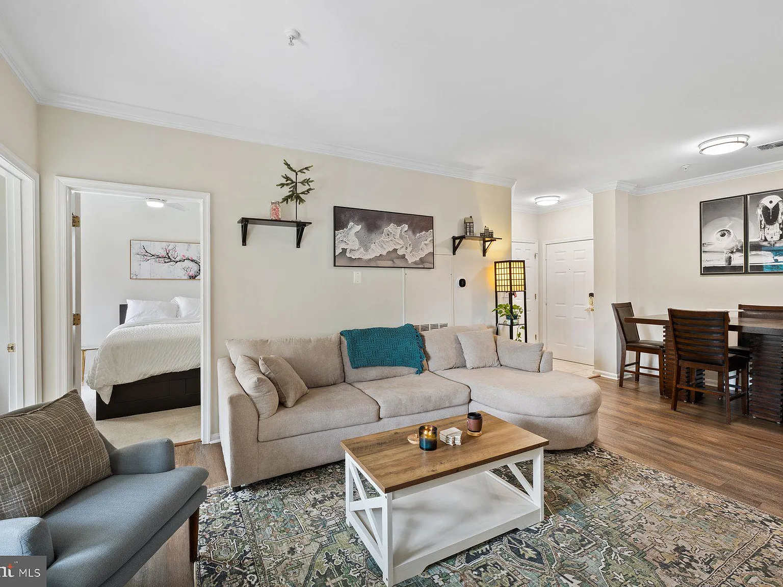 2 bed, 2.0 bath, 1160 sqft, $3,200 — Photo 4