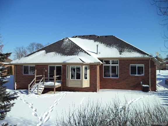 4th image of 53851 Desano Dr
