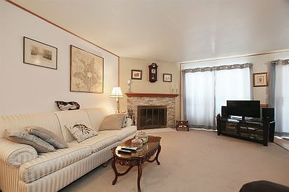 2nd image of 7050 Newport Dr 101 #101