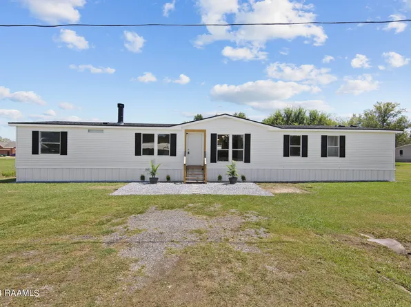 346 W Railroad St, Arnaudville, LA 70512