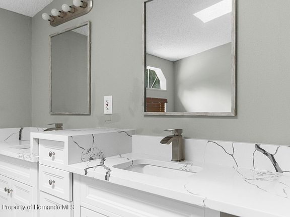 5th image of 13622 Oakwood Dr