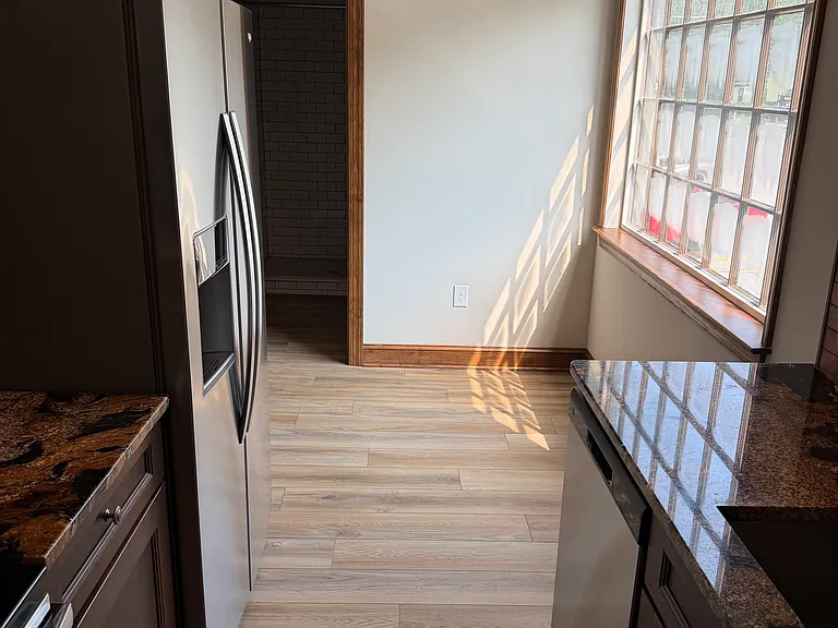 427 Delaware Ave #201 — Photo 1
