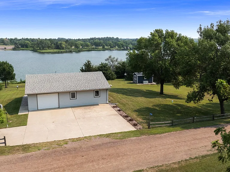 45126 Quail Dr — Photo 38