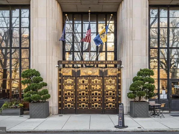 210 W Washington Sq, Philadelphia, PA 19106