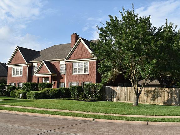 2nd image of 3926 Saint Michaels Ct