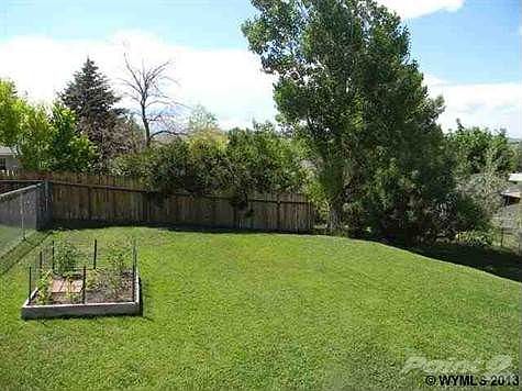 5th image of 793 Vance Dr