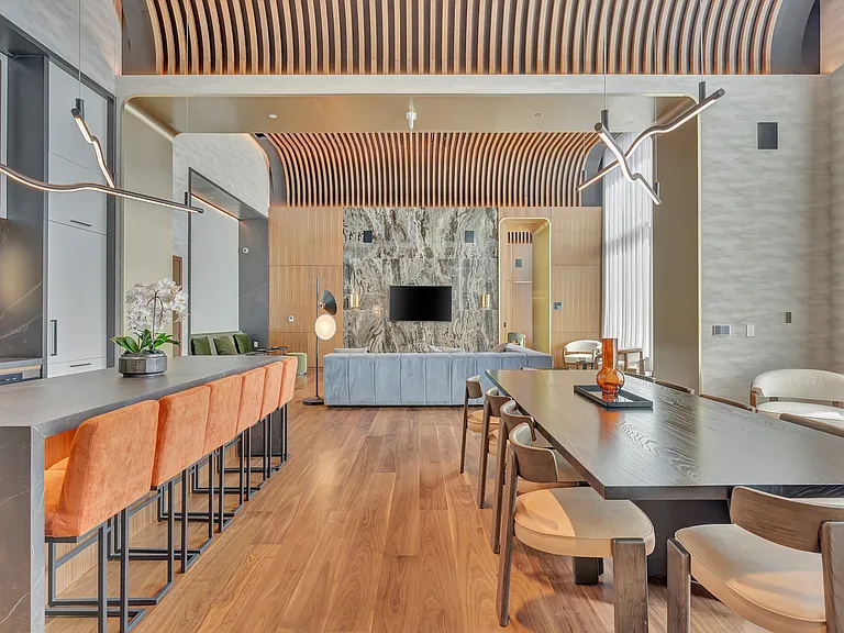 3240 William Coltson Ave — Photo 107