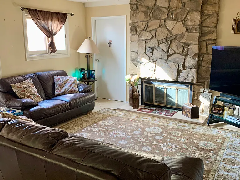 14331 Yorba St — Photo 20