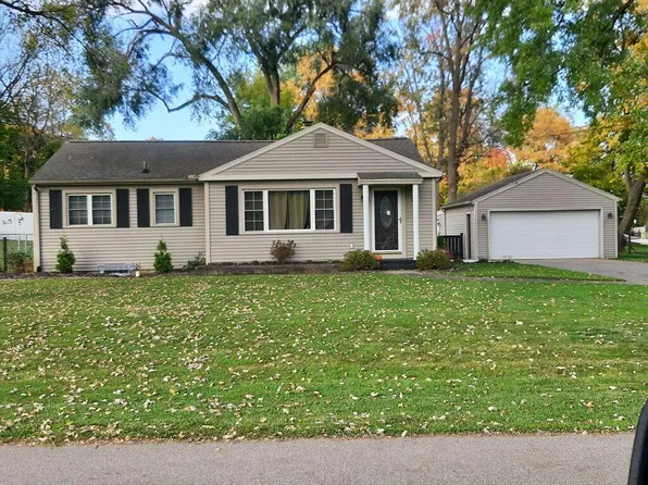 1018 Crestwood Ln, Jackson, MI 49203