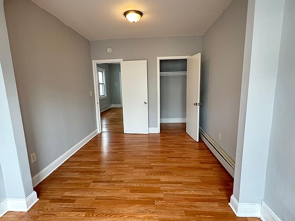 4th image of 171 Isabella Ave Floor 1