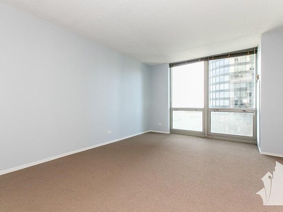 5th image of 195 N Harbor Dr APT 1812