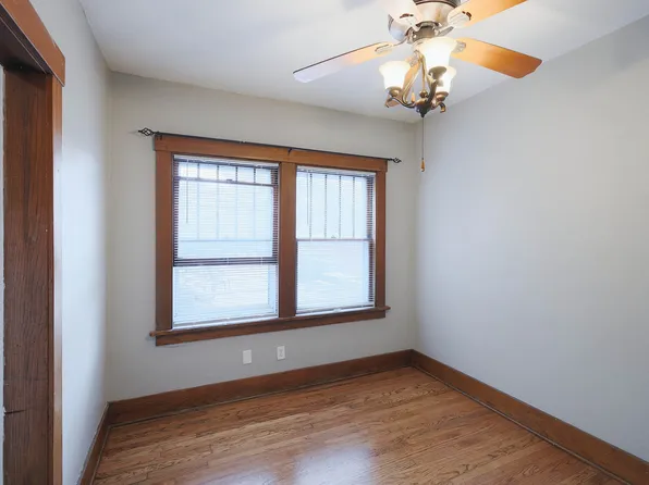 4648 Farnam St, Omaha, NE 68132