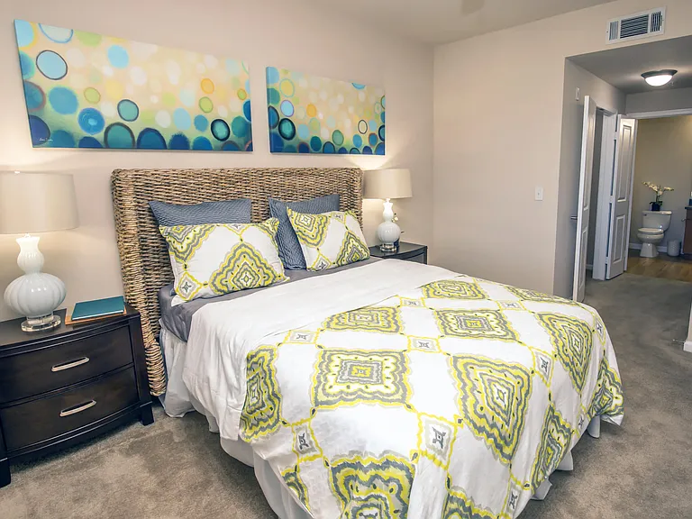 1F1 859-871 SQ FT 1 Bed 1 Bath