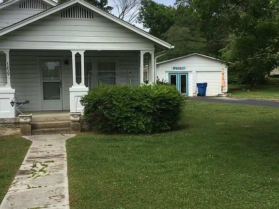 2nd image of 109 Valley View Dr #5