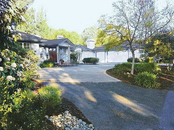 5th image of 14861 Golf Links Dr