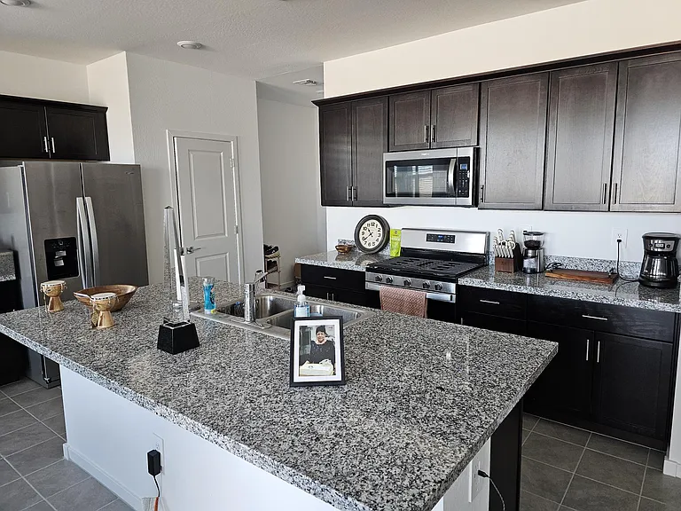 19080 N Silver Dog Way — Photo 3