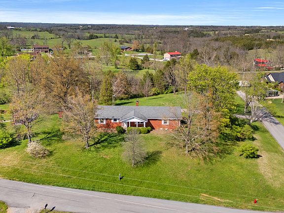 3rd image of 115 Cedarview Dr