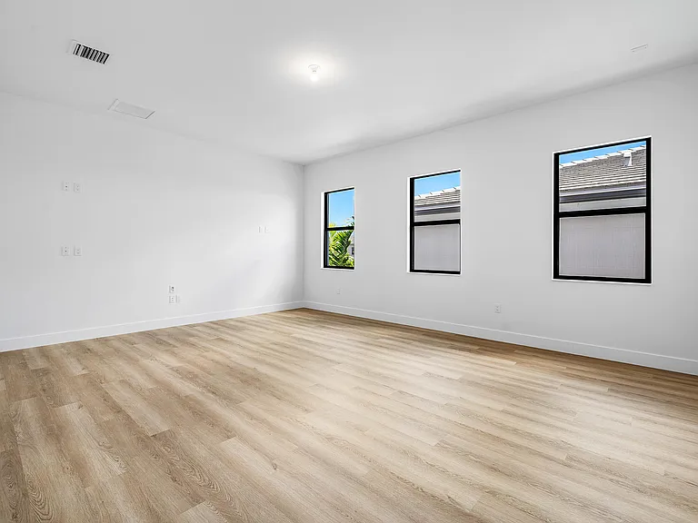 9516 Riverside Park Dr — Photo 51