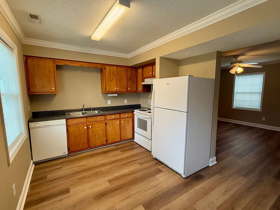 Two bedroom, 1.5 bath townhome in Burlington