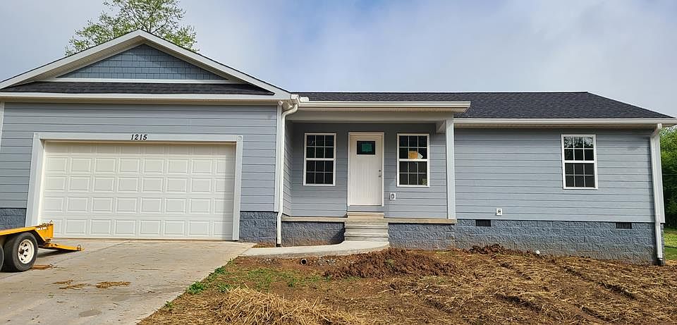 1st image of 1215 Springdale Dr