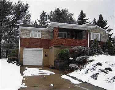 1st image of 5218 Woodland Dr