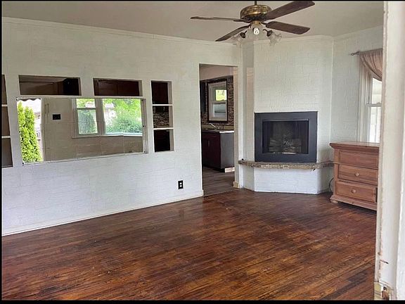 2nd image of 134 N 6th Ave