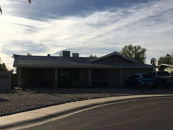 4th image of 1733 E Broadmor Dr