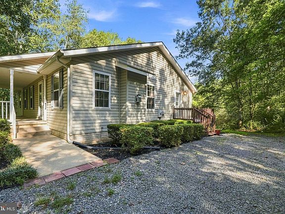 3rd image of 9109 Woodbrook Ln