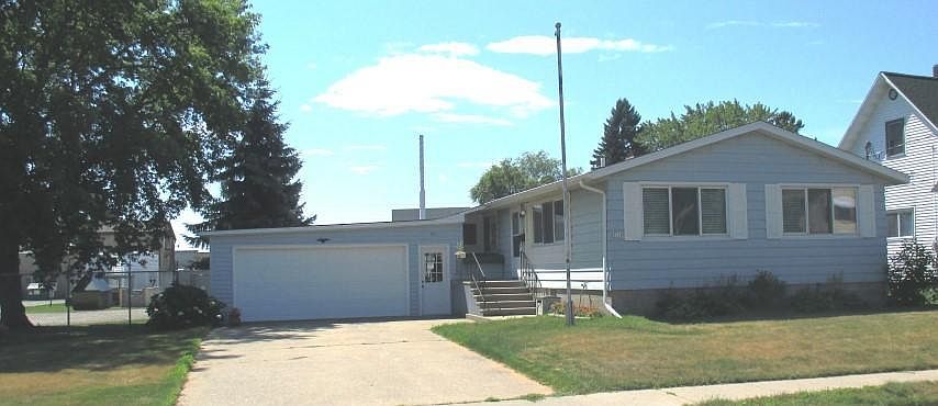 1st image of 711 6th Ave