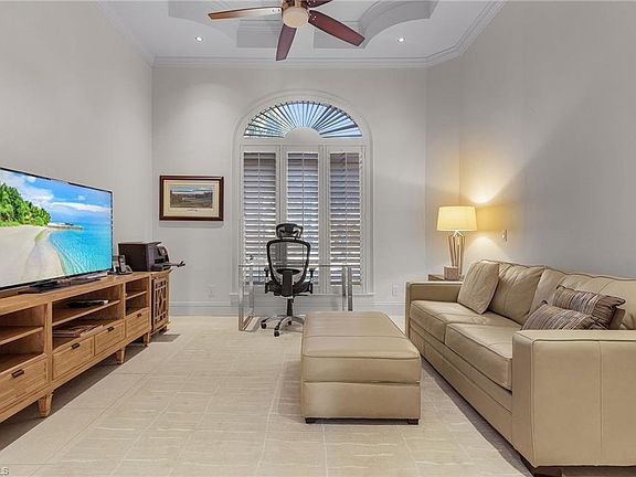 5th image of 3027 Gardens BLVD