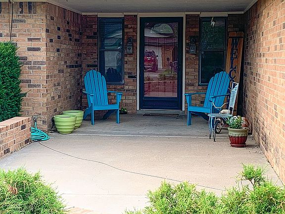 3rd image of 2149 Sierra Dr