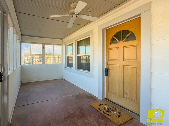 5th image of 220 N Broadway St