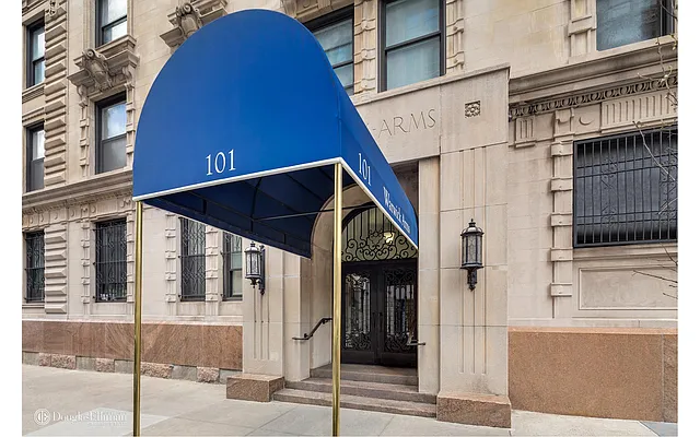 Rented by Douglas Elliman | media 8