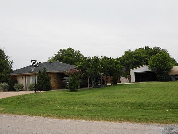 4th image of 404 Country Meadow Dr