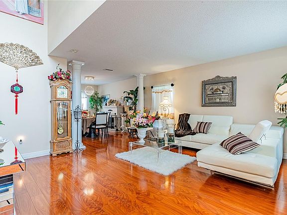 5th image of 154 Mediterranean Ct
