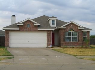 8337 Whispering Willow Ln, Fort Worth, TX 76134