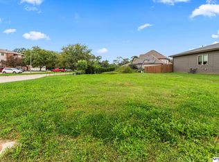 103 Landing Ln, Blair, NE 68008