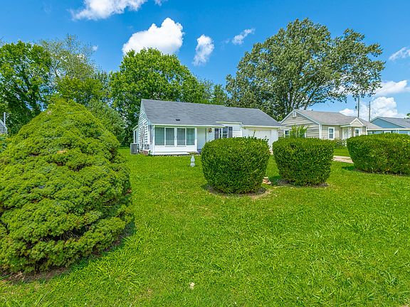 2nd image of 2115 Delano Dr