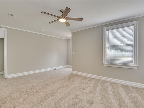 5th image of 210 Alta Vista Avenue