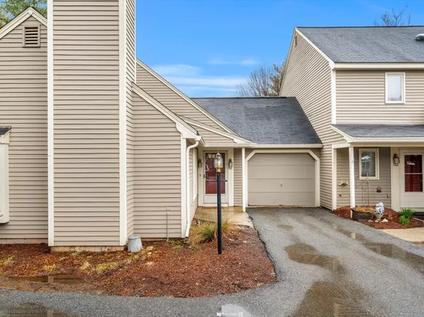 101 Brickett Hill Cir Unit 101, Haverhill, MA 01830