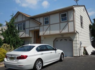 8 S McKinley Ave, Iselin, NJ 08830