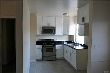 6925 Whitsett Ave #1 — Photo 6