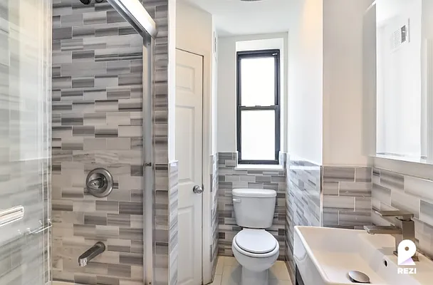 Rented by REZI | media 23