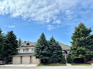 1665 Martinet Ln, Ogden, UT 84403