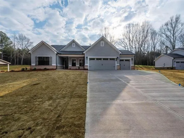 2453 Waterside Dr, Monroe, GA 30655